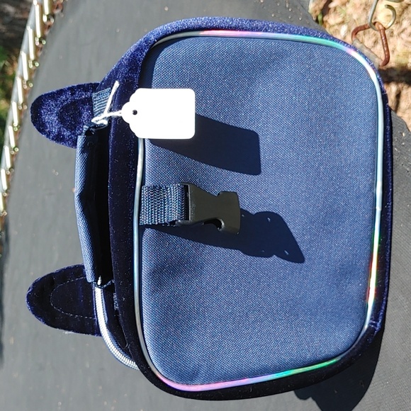 Kensie Girl Velveteen Lunch Box - Picture 2 of 5